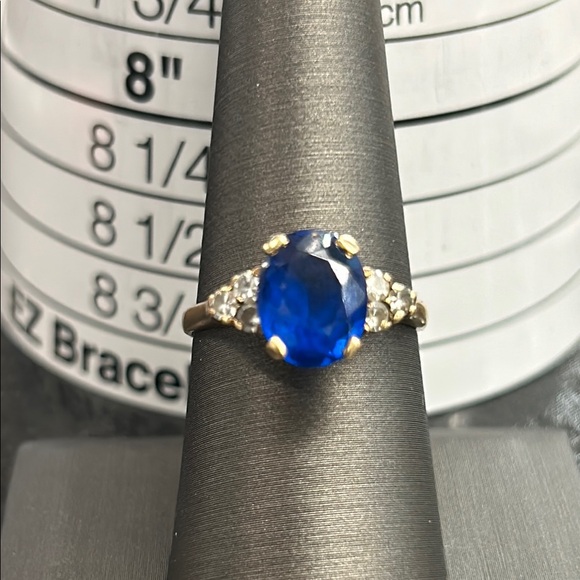 428393 10k yg Diamond and blue spinel